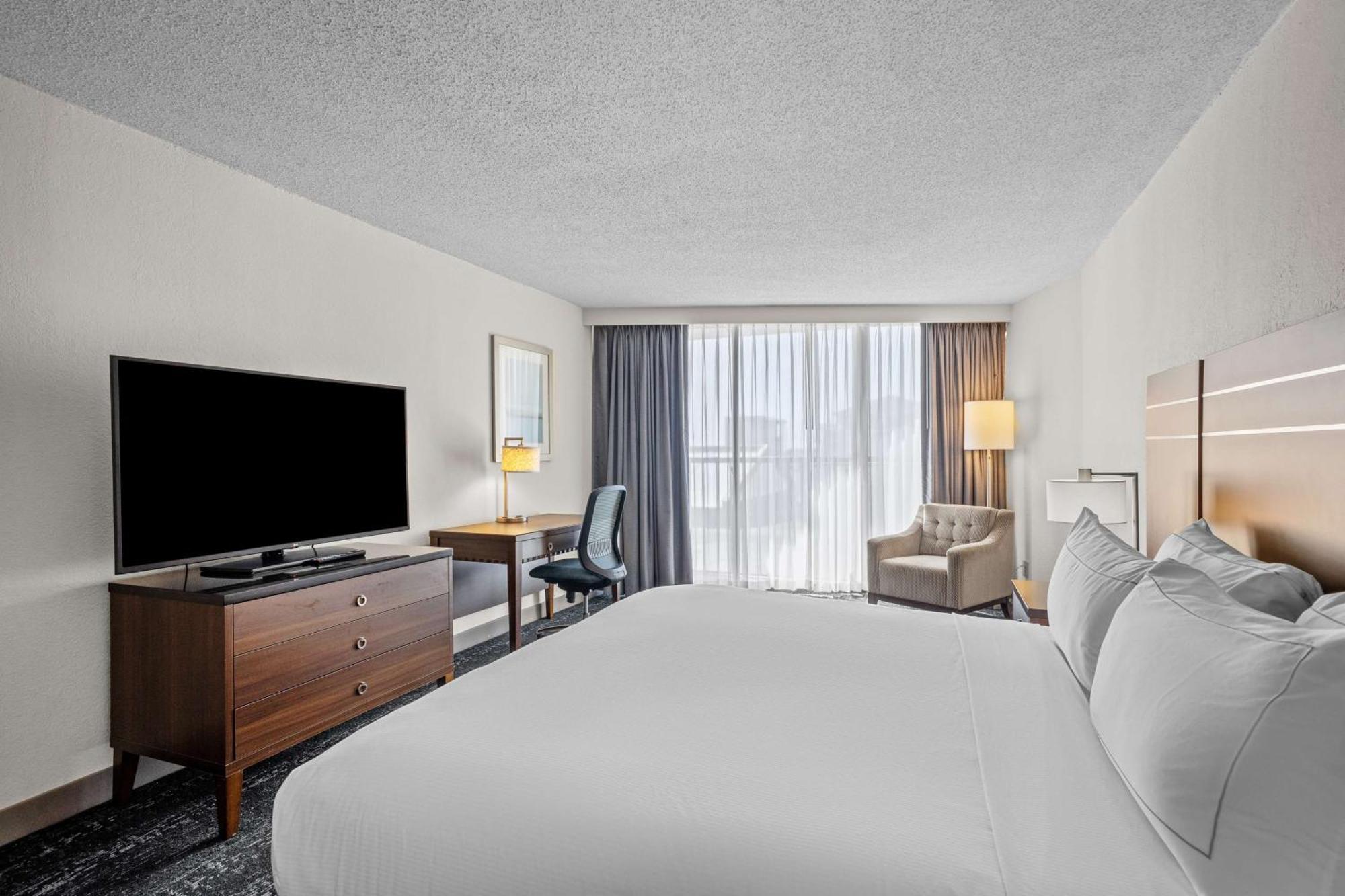 Doubletree By Hilton Atlantic Beach Oceanfront Eksteriør billede