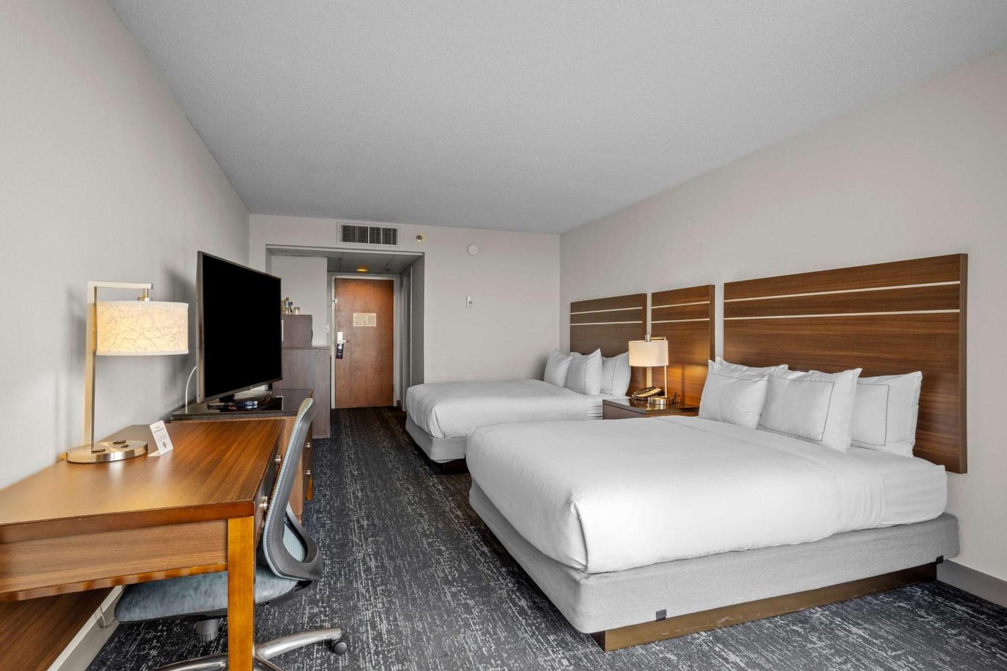Doubletree By Hilton Atlantic Beach Oceanfront Eksteriør billede